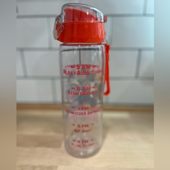 My Hero Academia Bakugo Water Bottle, Like New πΆ - Picture 2 of 2